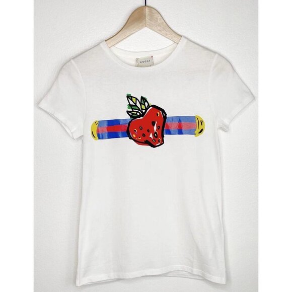 NWT Gucci Kids strawberry print T-shirt in white Size 12 - Picture 2 of 9